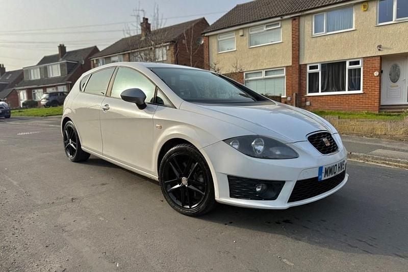 Used Seat Leon FR 140 HP (102 kW) 2010 White Hatchback