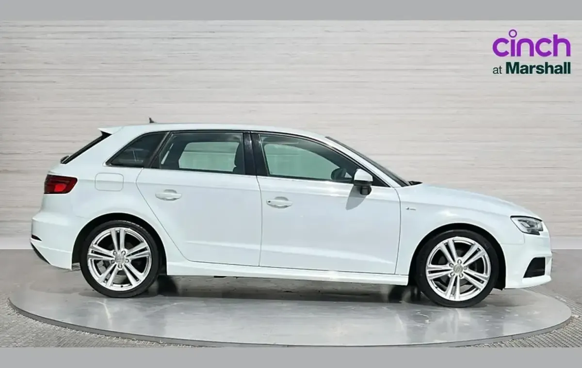 Used Audi A3 S-Line 147 HP (108 kW) 2019 White Sedan