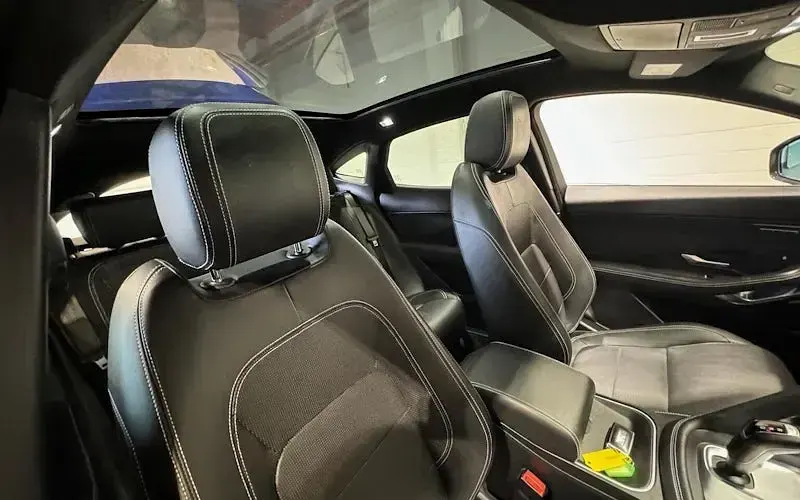 Used Jaguar E-Pace R-Dynamic 180 HP (132 kW) 2018 Blue SUV