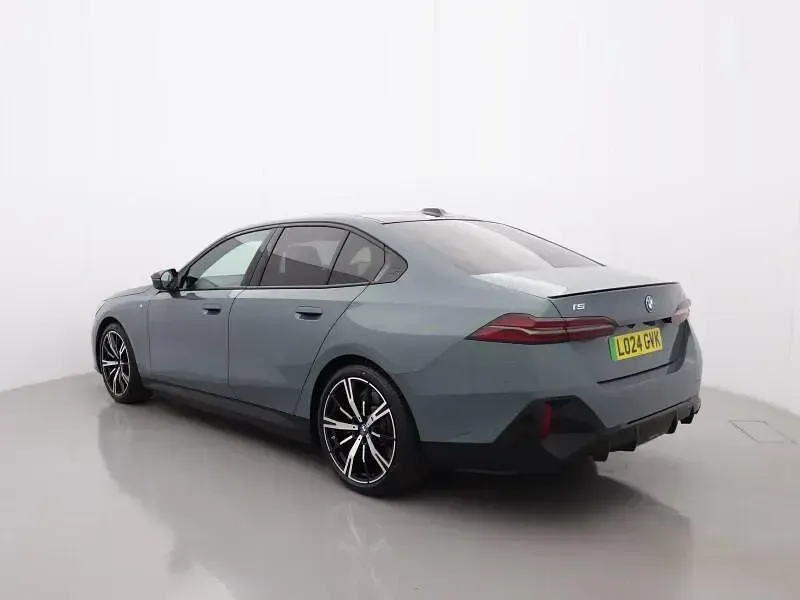 Used BMW i5 Shadowline 442 kW (601 HP) 2024 Green Sedan