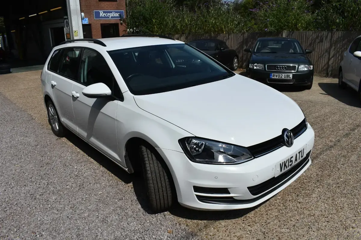 Used VW Golf VII SE 2015 White Estate