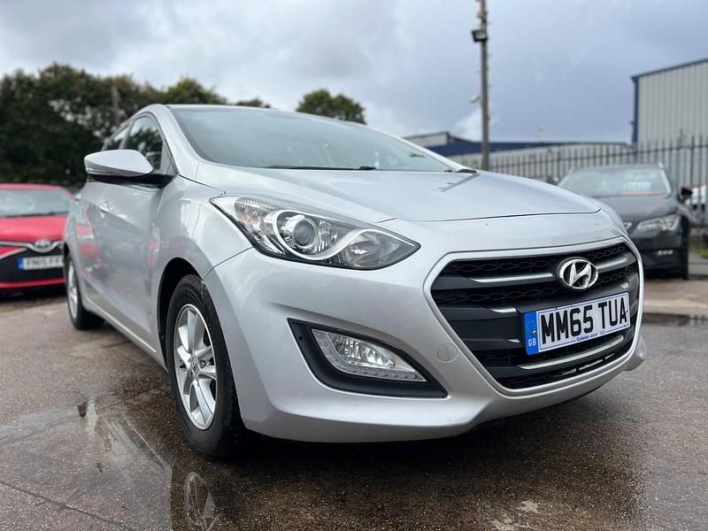 Silver Used 2015 Hyundai i30 SE Hatchback | £4,200 (Fair price) - Image 1/4