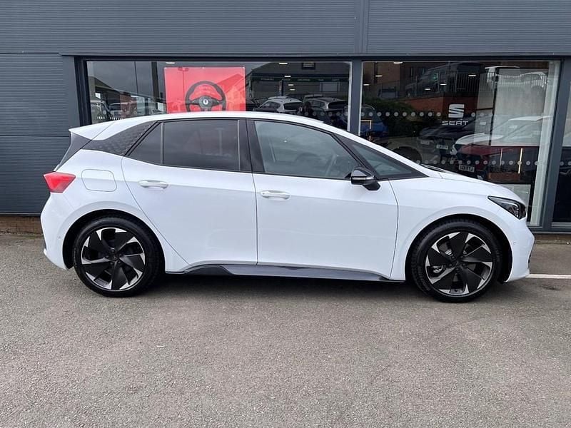 New Cupra Born e-Boost 169 kW (231 HP) 2025 White Hatchback
