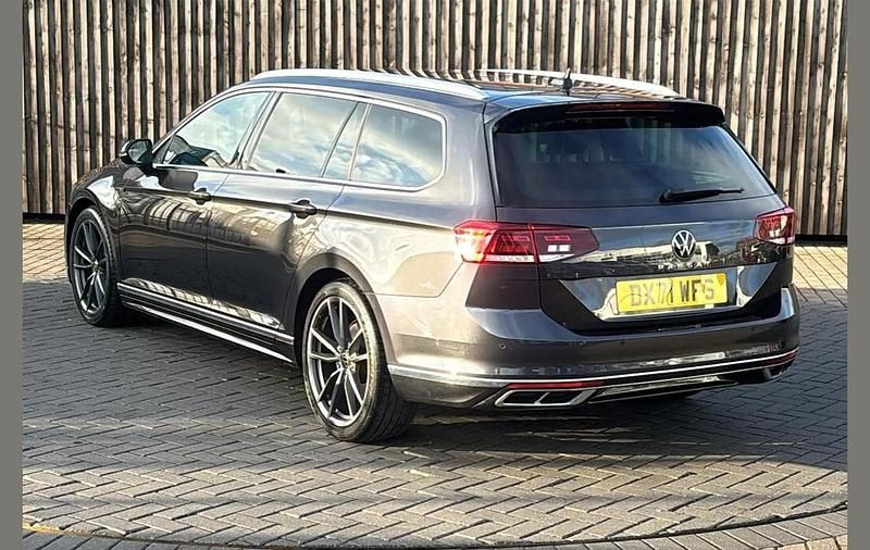 Used VW Passat R-line 147 HP (108 kW) 2021 Grey Estate