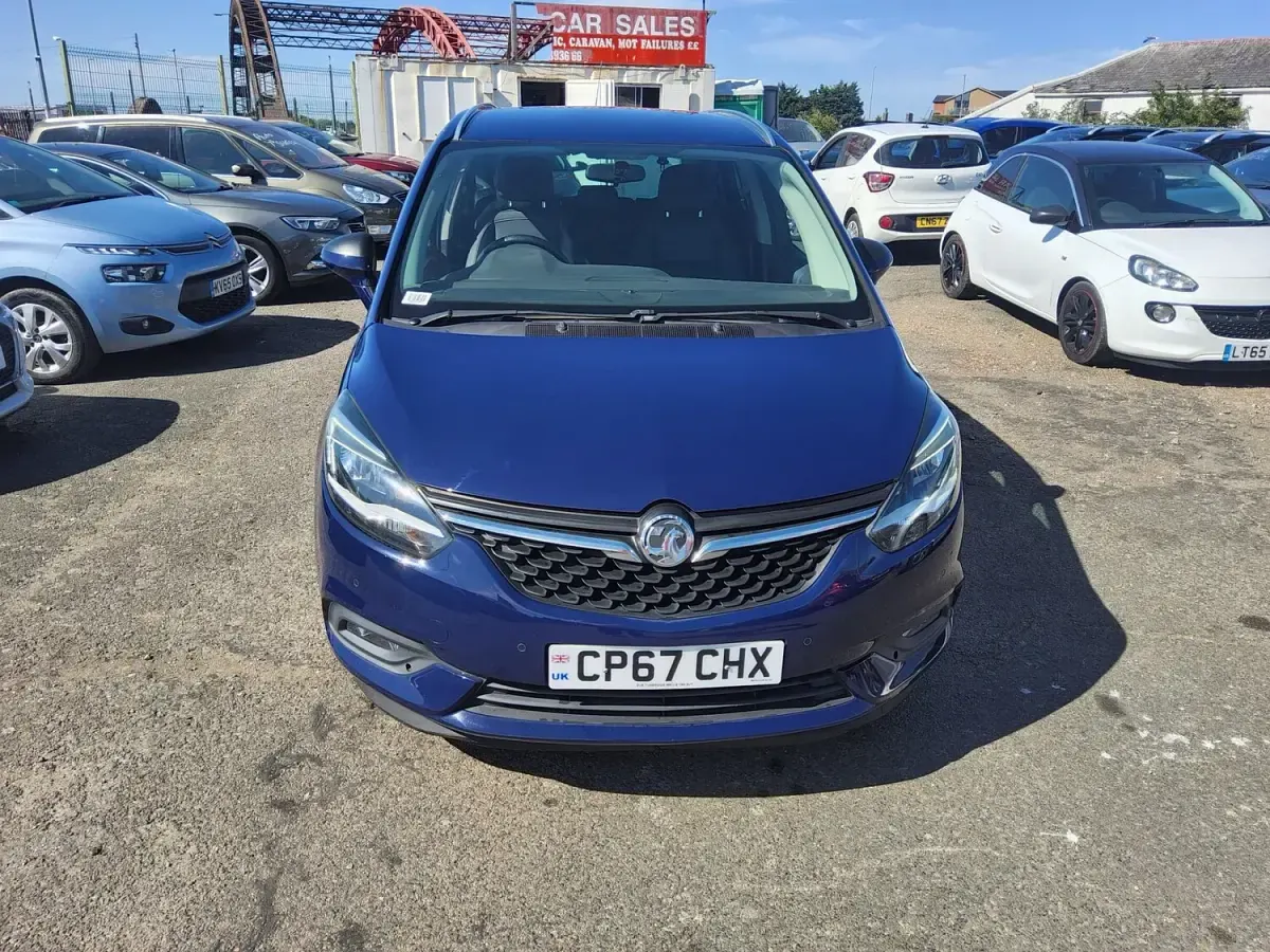 Used Vauxhall Zafira SRi 140 HP (102 kW) 2018 Blue MPV