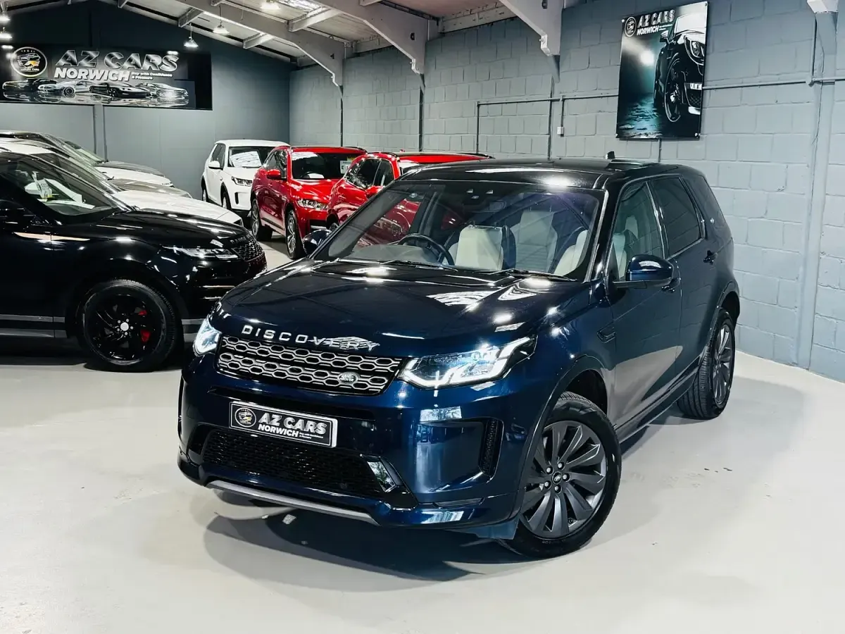 Used Land Rover Discovery 5 SE Dynamic 2019 Blue SUV
