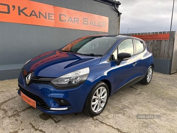 Used Renault Clio IV Play 90 HP (66 kW) 2017 Blue Hatchback