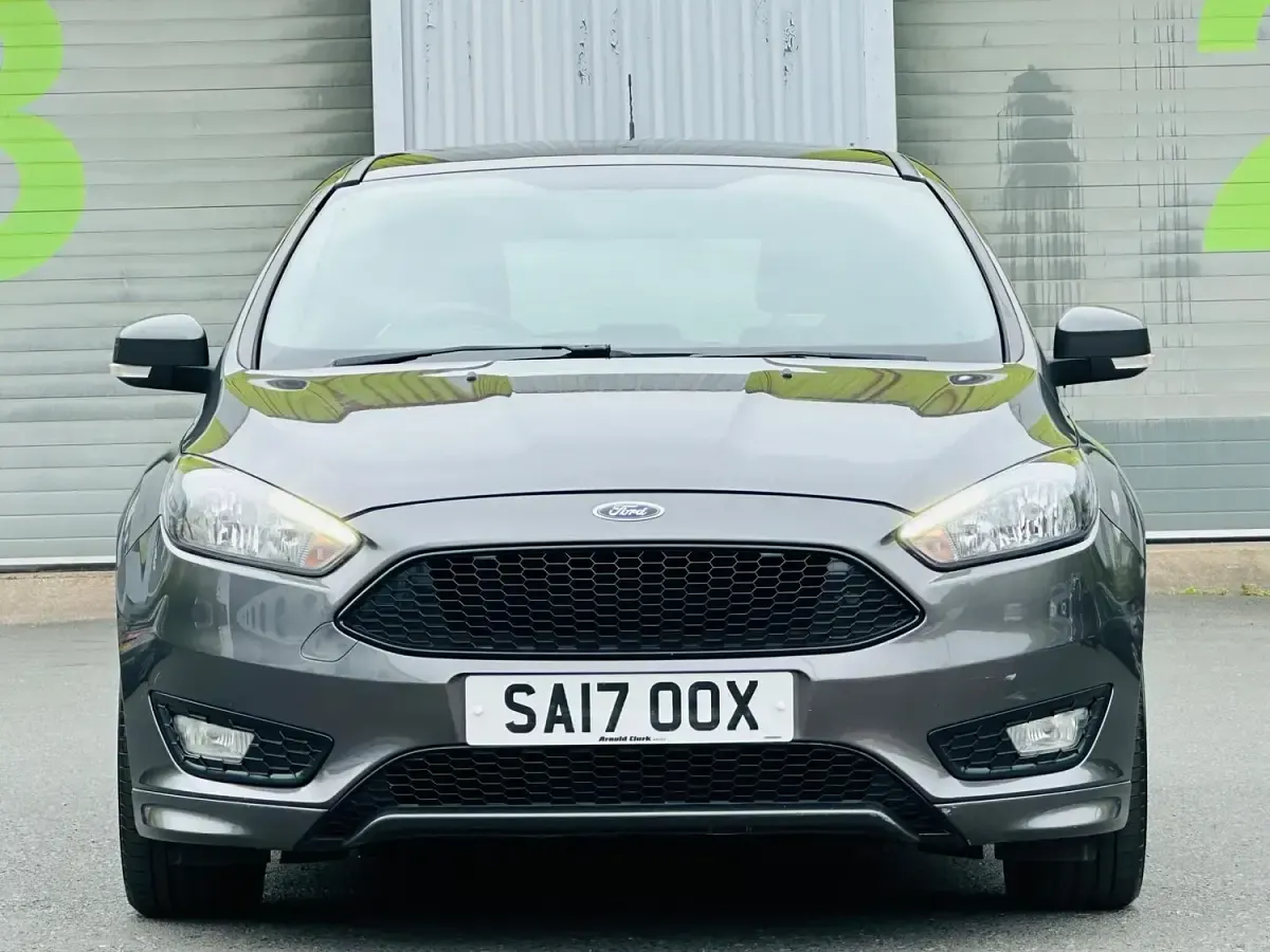 Used Ford Focus ST-Line 2017 Grey Hatchback