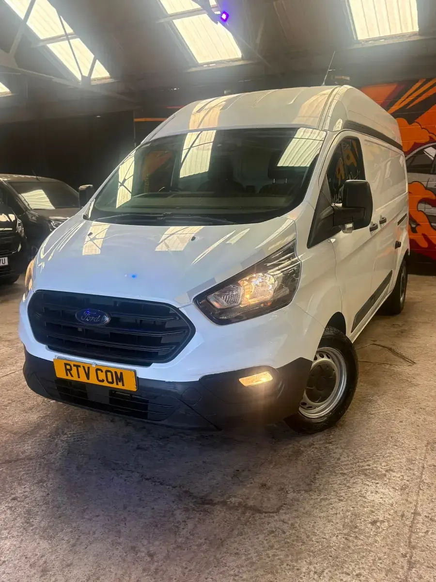 Used Ford Transit Custom 130 HP (95 kW) 2019 White Van