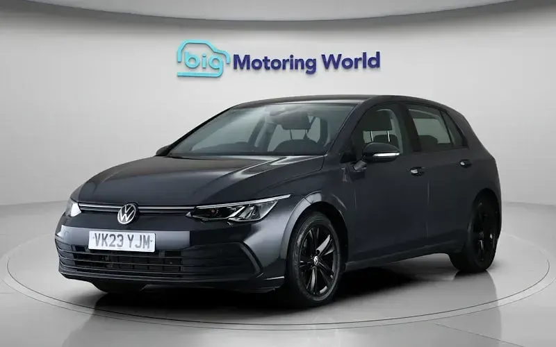 Used VW Golf VIII Life 150 HP (110 kW) 2023 Grey Hatchback