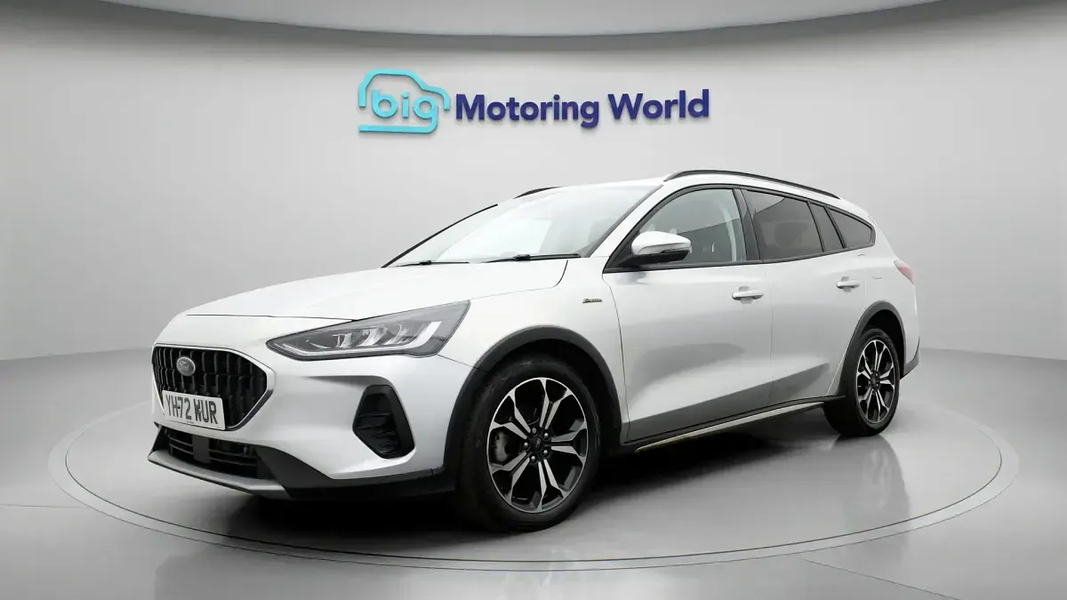 Used Ford Focus Active 125 HP (91 kW) 2023 Silver Estate