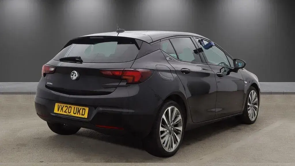 Used Vauxhall Astra SRi 145 HP (106 kW) 2020 Black Hatchback