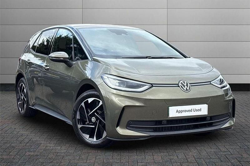 Green New 2025 VW ID.3 Pro Hatchback | £25,950 - Image 1/4