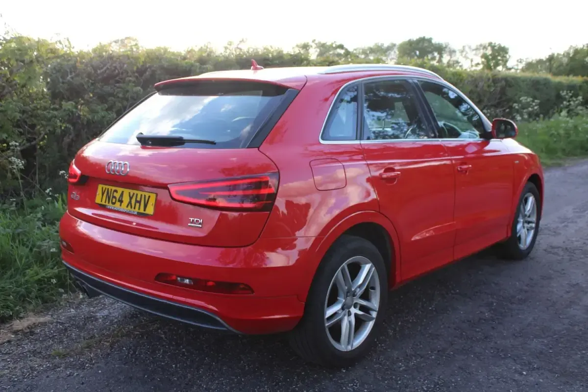 Begagnad Audi Q3 S-Line 2014 Röd SUV