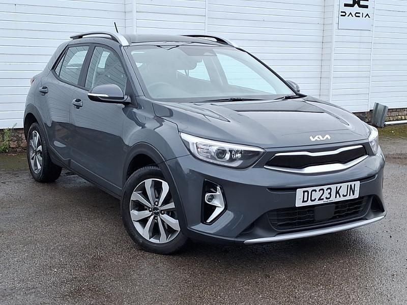 Used Kia Stonic 99 HP (72 kW) 2023 Grey SUV