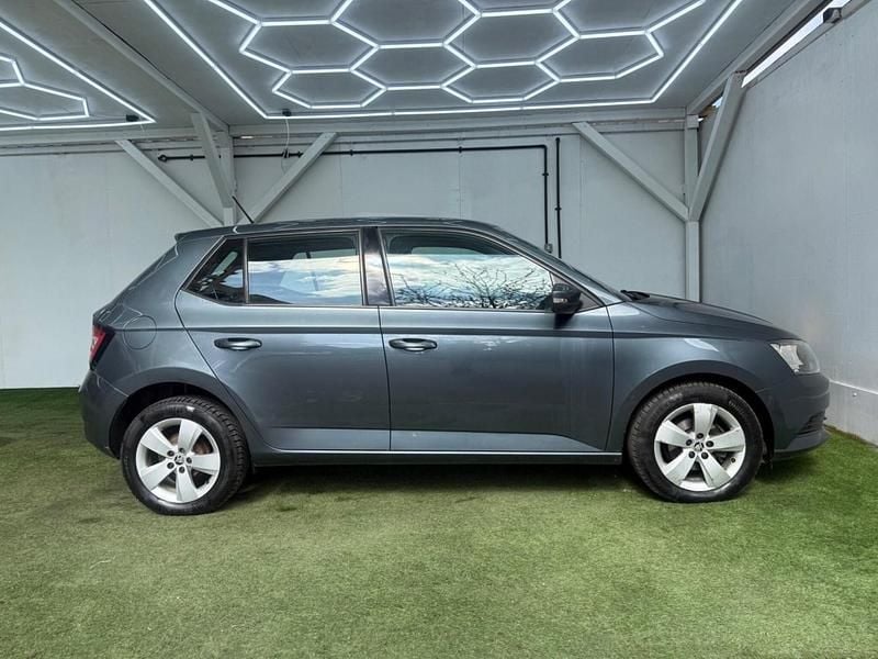 Used Skoda Fabia SE 60 HP (44 kW) 2015 Grey Hatchback