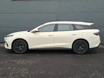 Used BYD Seal Boost 184 HP (135 kW) 2025 Gold Estate