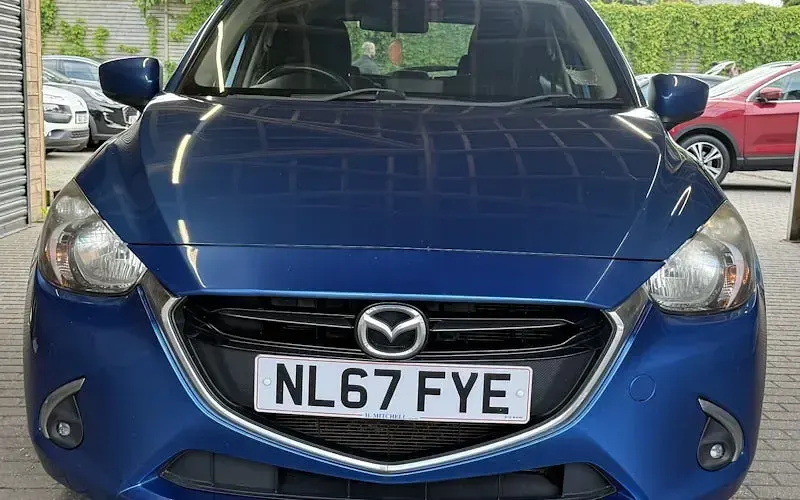 Used Mazda 2 Inclusive 90 HP (66 kW) 2017 Blue Hatchback