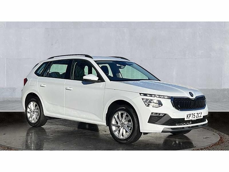 Moon white metallic New 2025 Skoda Kamiq SE SUV | £19,400 (Good price) - Image 1/4