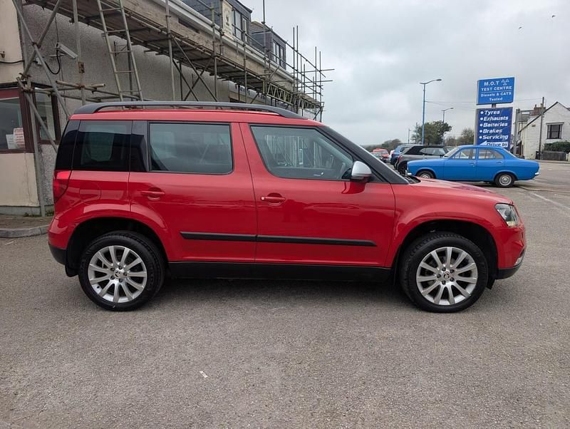 Used Skoda Yeti SE 2015 Red SUV