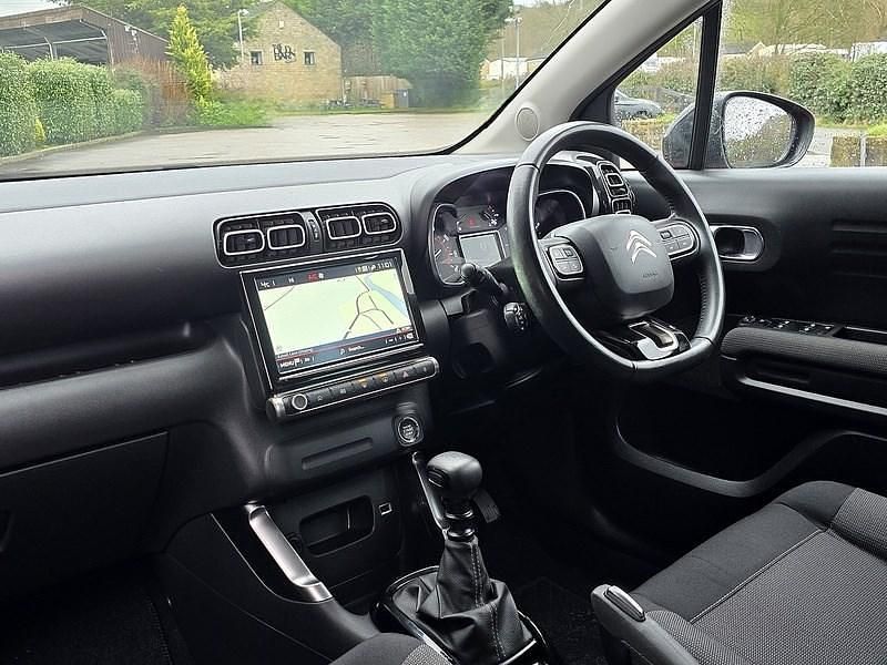 Used Citroën C3 Aircross PureTech 110 HP (80 kW) 2022 Red SUV