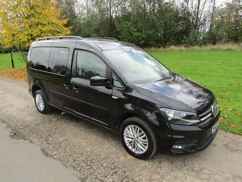 Used VW Caddy Maxi Life Life 102 HP (75 kW) 2018 Black MPV