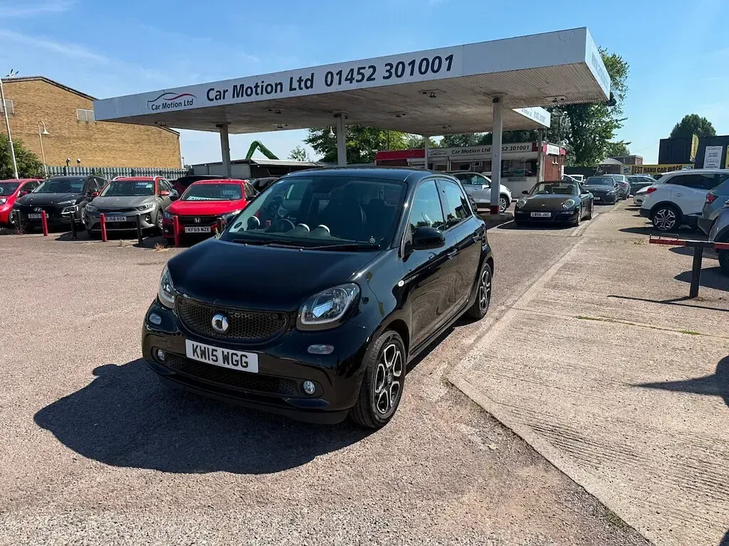 Used Smart ForFour Premium 90 HP (66 kW) 2015 Black Hatchback
