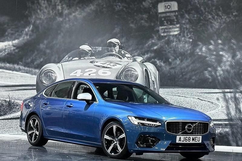 Used Volvo S90 R-Design 2018 Blue Sedan