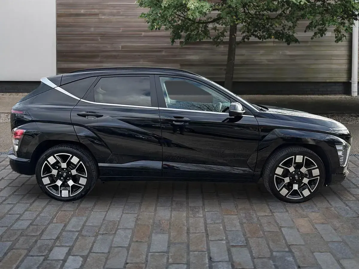 Second-hand Hyundai Kona Ultimate 160 kW (218 CP) 2025 Negru SUV