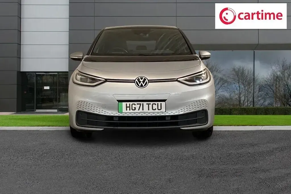 Usado VW ID.3 Pro Performance 150 kW (204 CV) 2022 Plateado Utilitario