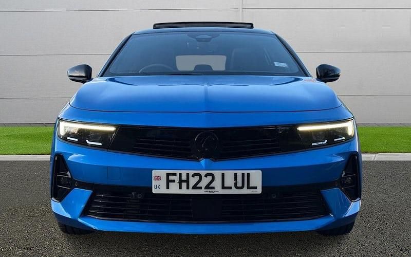 Used Vauxhall Astra Ultimate 131 HP (96 kW) 2025 Hatchback