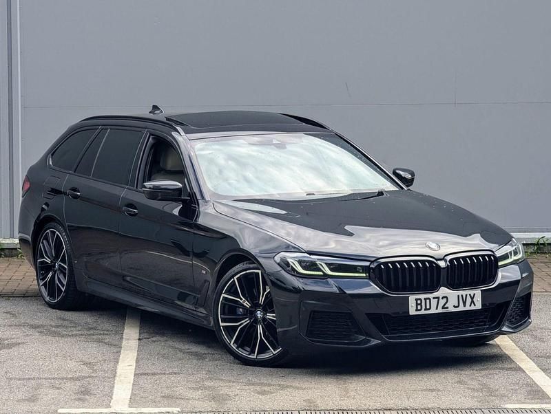 Black Used 2022 BMW 520 M Sport Estate | £26,995 (Fair price) - Image 1/4