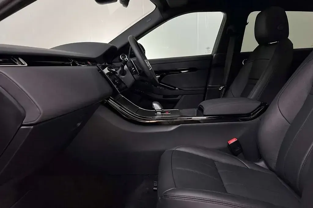 Used Land Rover Range Rover evoque SE Dynamic 204 HP (150 kW) 2025 Blue SUV