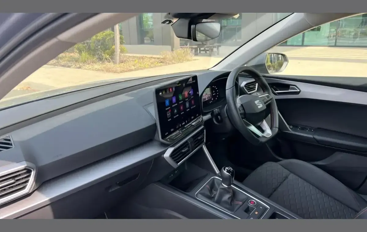 Used Seat Leon FR 147 HP (108 kW) 2025 Grey Hatchback