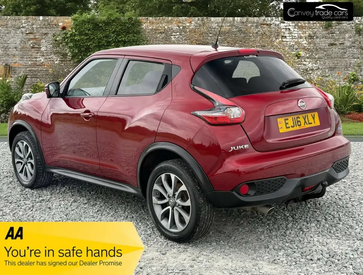 Used Nissan Juke Tekna 110 HP (80 kW) 2016 Red SUV