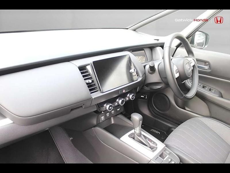 Used Honda Jazz Advance 122 HP (89 kW) 2025 White Hatchback