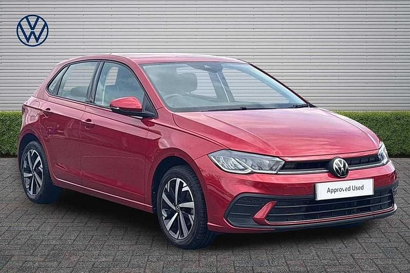 Used VW Polo Life 95 HP (69 kW) 2022 Red Hatchback