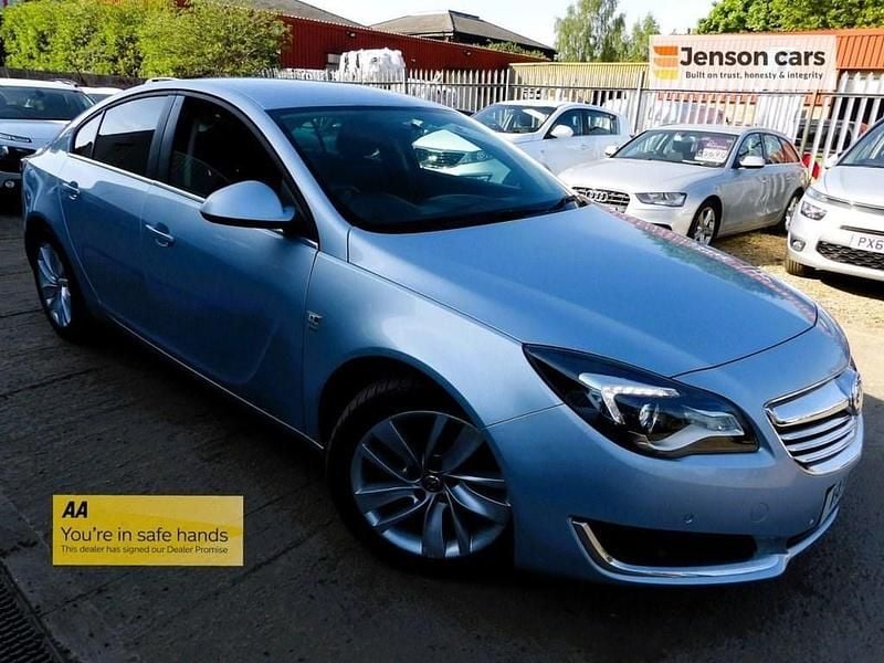 Silver Used 2014 Vauxhall Insignia SRi Hatchback | £6,790 (Fair price) - Image 1/4