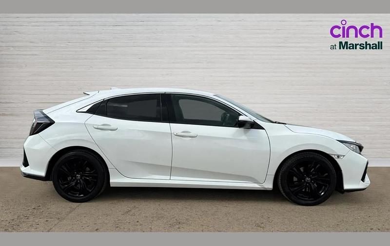 Used Honda Civic SR 120 HP (88 kW) 2019 White Hatchback