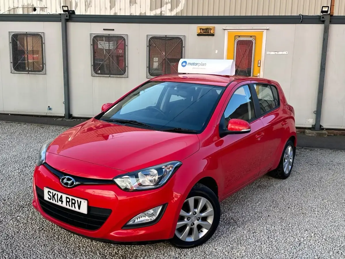 Używany Hyundai i20 Active 2014 Czerwony Hatchback