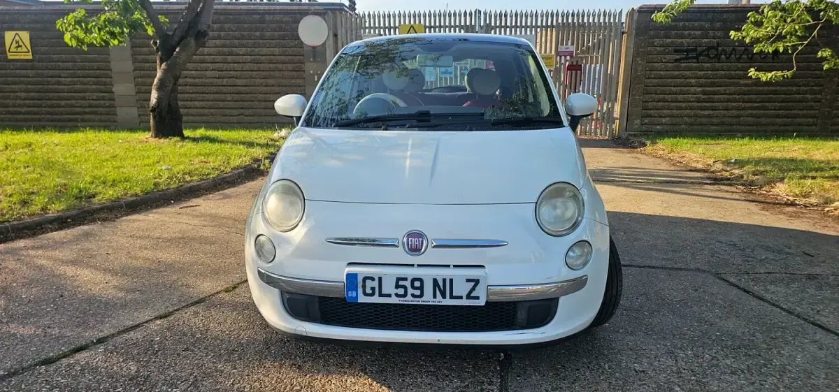 Used Fiat 500 Lounge 69 HP (50 kW) 2009 White Cabriolet