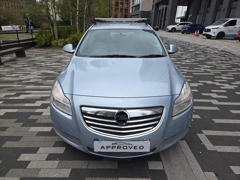 Used Vauxhall Insignia 160 HP (117 kW) 2012 Silver Estate