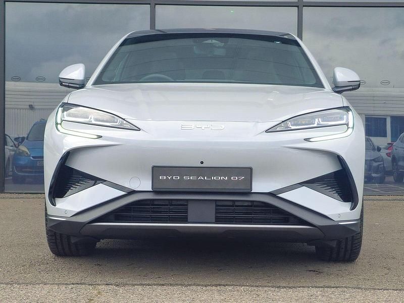 New BYD Sealion 7 11 kW (15 HP) 2026 Obsidian black SUV