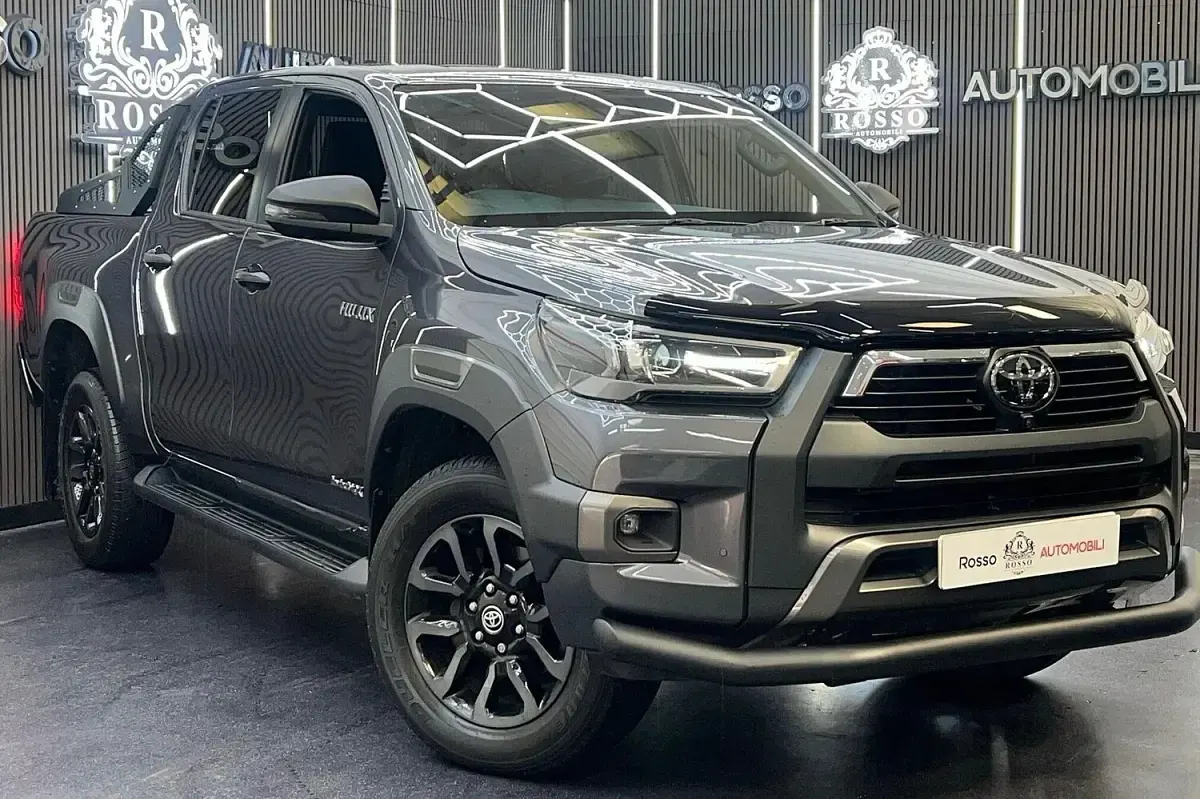 Used Toyota HiLux 201 HP (147 kW) 2023 Grey Pickup