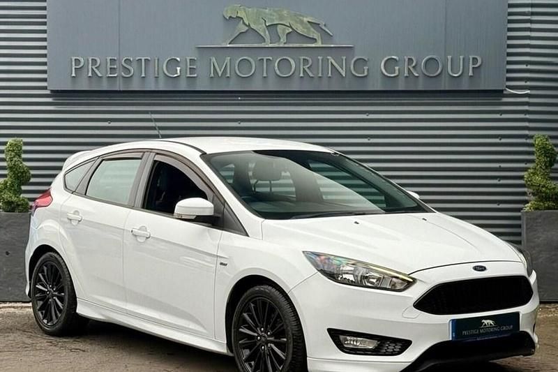 White Used 2017 Ford Focus ST-Line Hatchback | £6,999 (Good price) - Image 1/1
