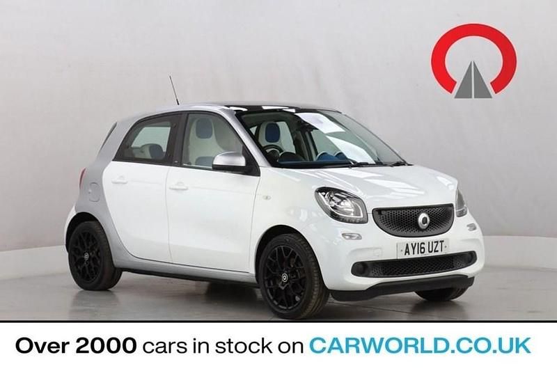 White Used 2016 Smart ForFour Proxy Hatchback | £5,400 (Fair price) - Image 1/1