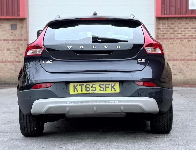 Usado Volvo V40 2016 Azul Citadino