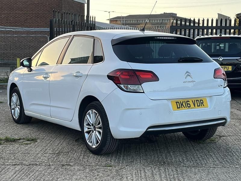 Używany Citroën C4 Flair 2016 Biały Hatchback