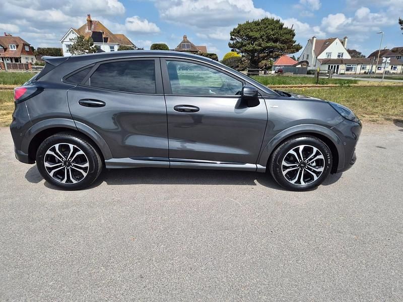 Magnetic grey metallic New 2024 Ford Puma Gen-E ST-Line Hatchback | £25,995 - Image 1/4