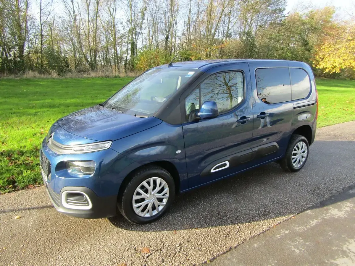 Used Citroën Berlingo Feel 2020 Blue MPV